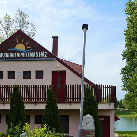 Napsugár Apartman Baja Exteriér fotografie
