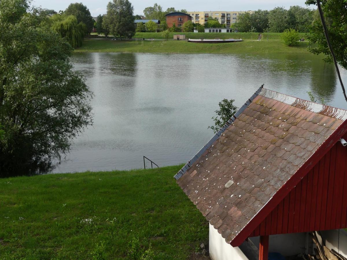 Napsugár Apartman Baja Exteriér fotografie