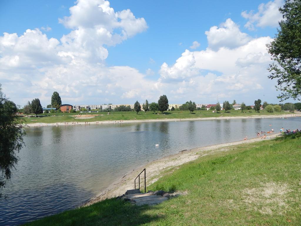 Napsugár Apartman Baja Pokoj fotografie