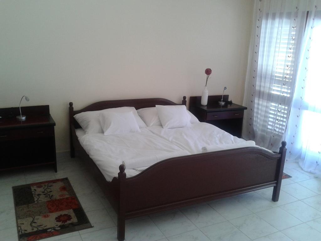 Napsugár Apartman Baja Pokoj fotografie